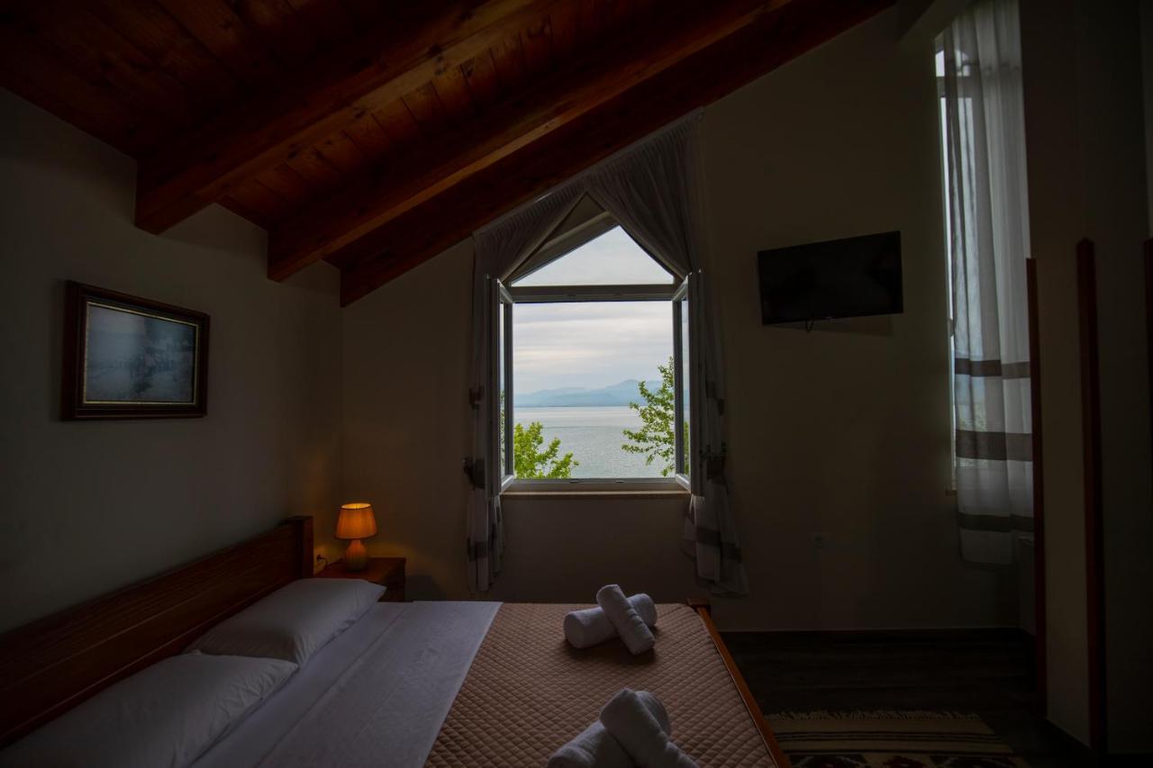 Xhuli Guesthouse Shkoder Exterior photo